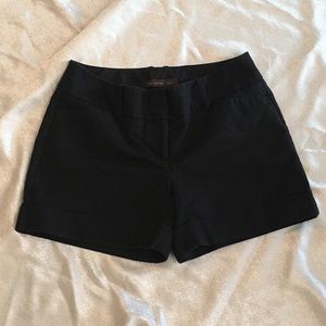 😊 BOGO 😊Limited shorts drew fit.